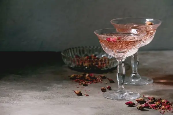 Rosenlimonade-600x400